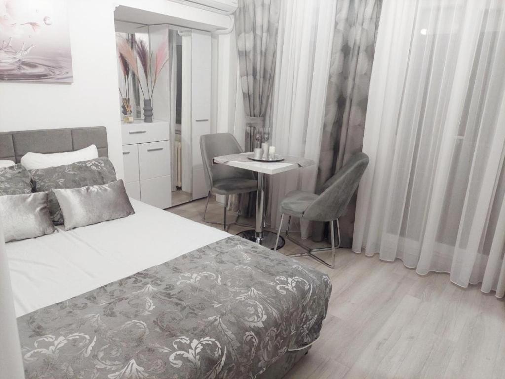 City Lux Square Apartment 斯科普里 外观 照片