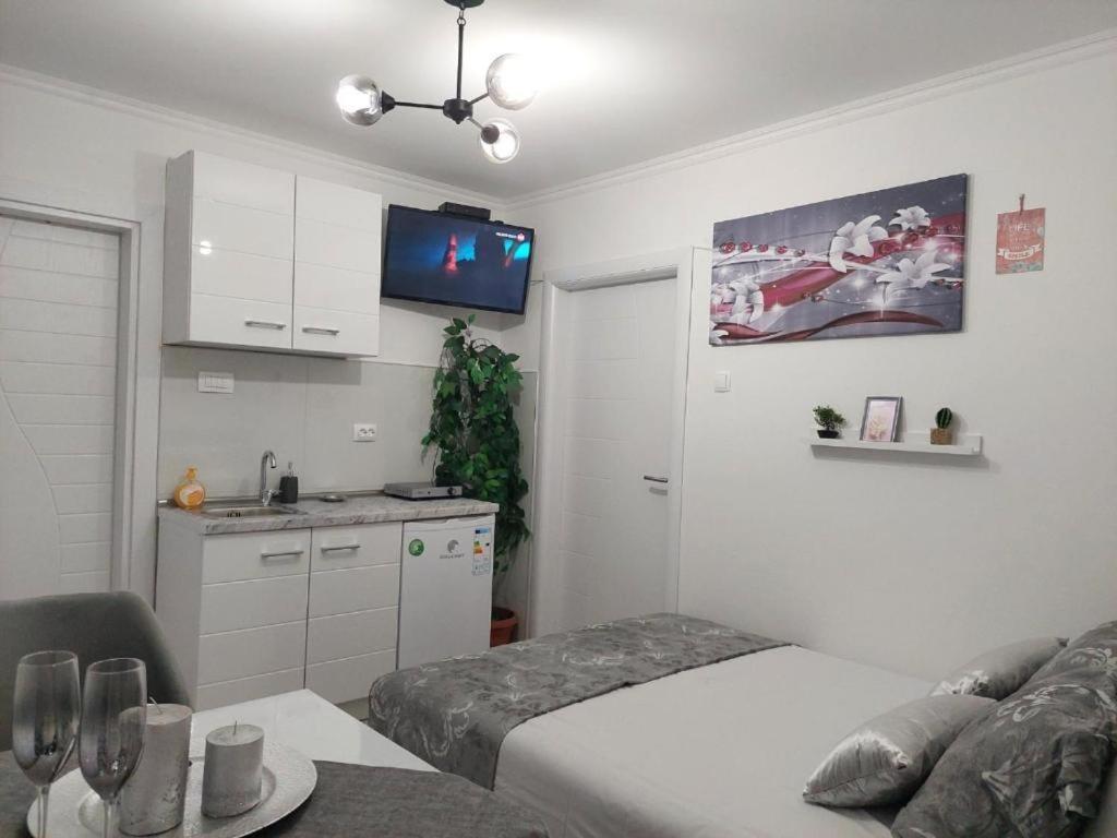 City Lux Square Apartment 斯科普里 外观 照片